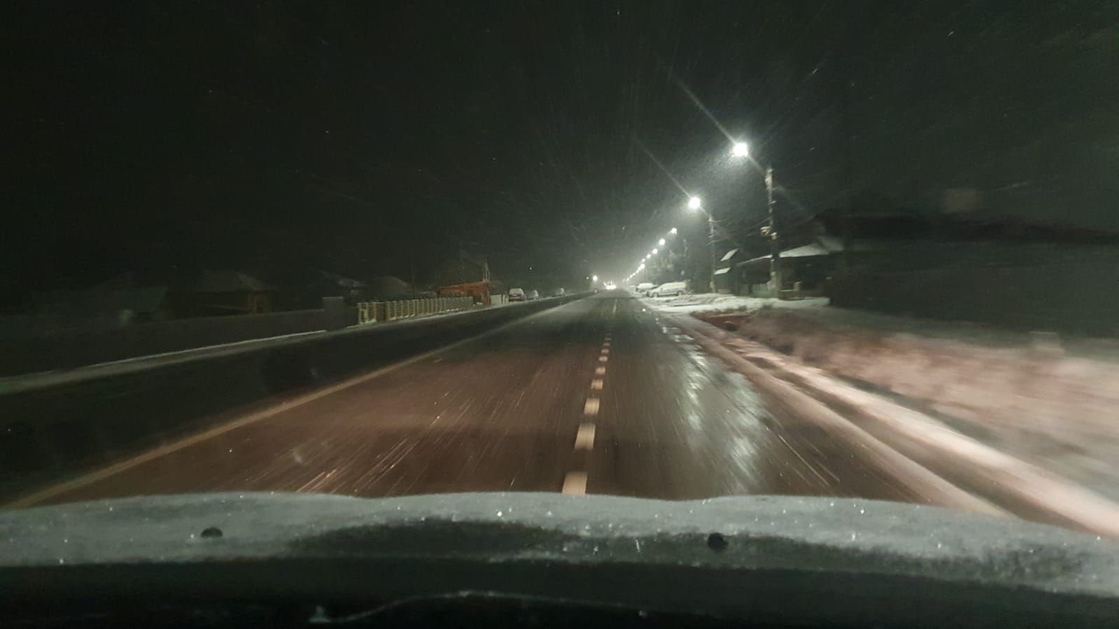 Prefectul de Buzău: Ningea prea frumos ca să mai deranjeze zăpada