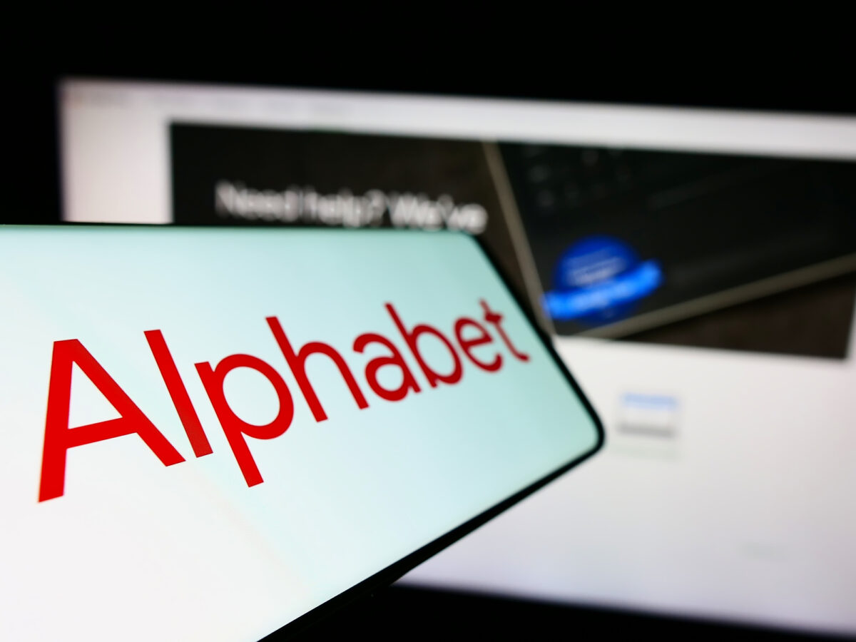 Concedieri masive la compania-mamă a Google. Alphabet investește în AI