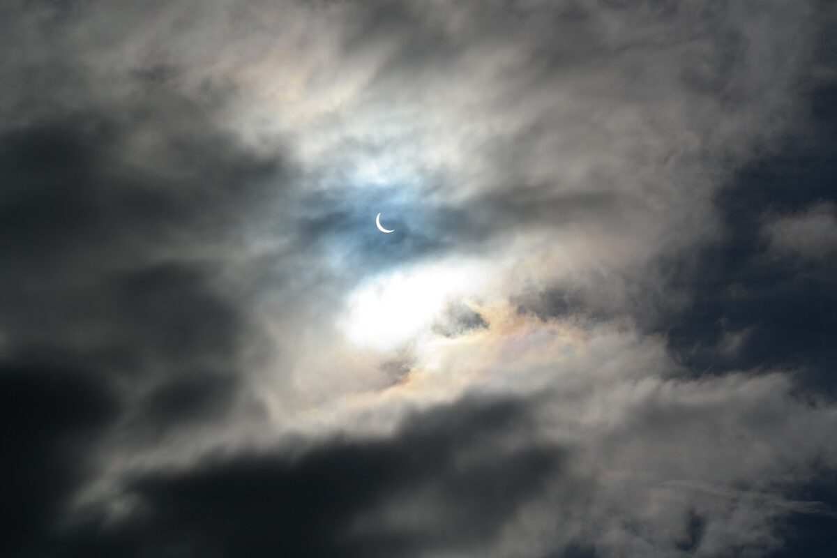 Prognoza meteo, 23 aprilie. Vreme deosebit de caldă. Regiunile lovite de ploi și vijelii