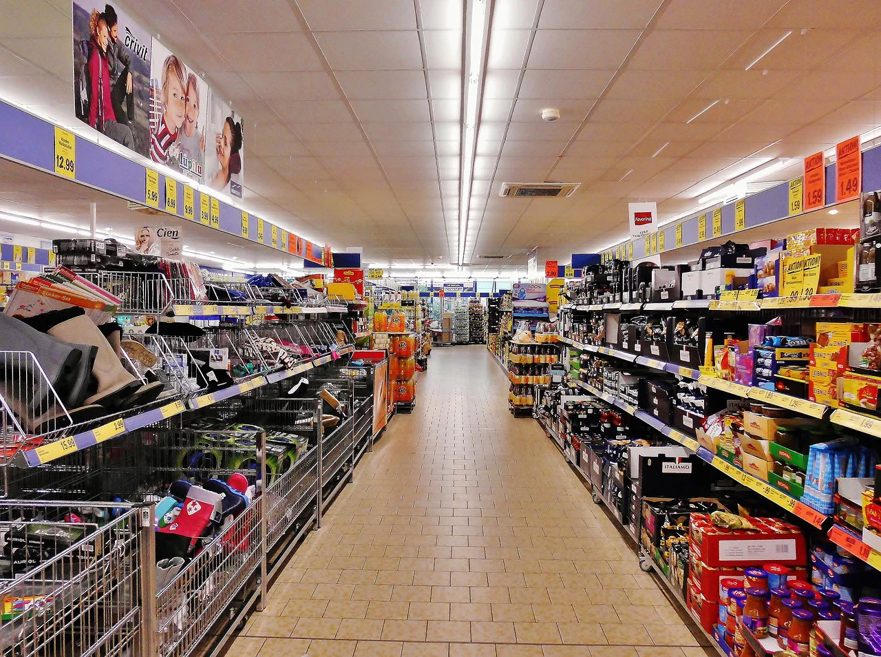Salmonella în produse comercializate într-un lanț de magazine