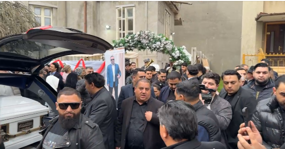 Alertă în Timișoara. Sute de oameni s-au strâns la înmormântarea bărbatului împușcat în Germania