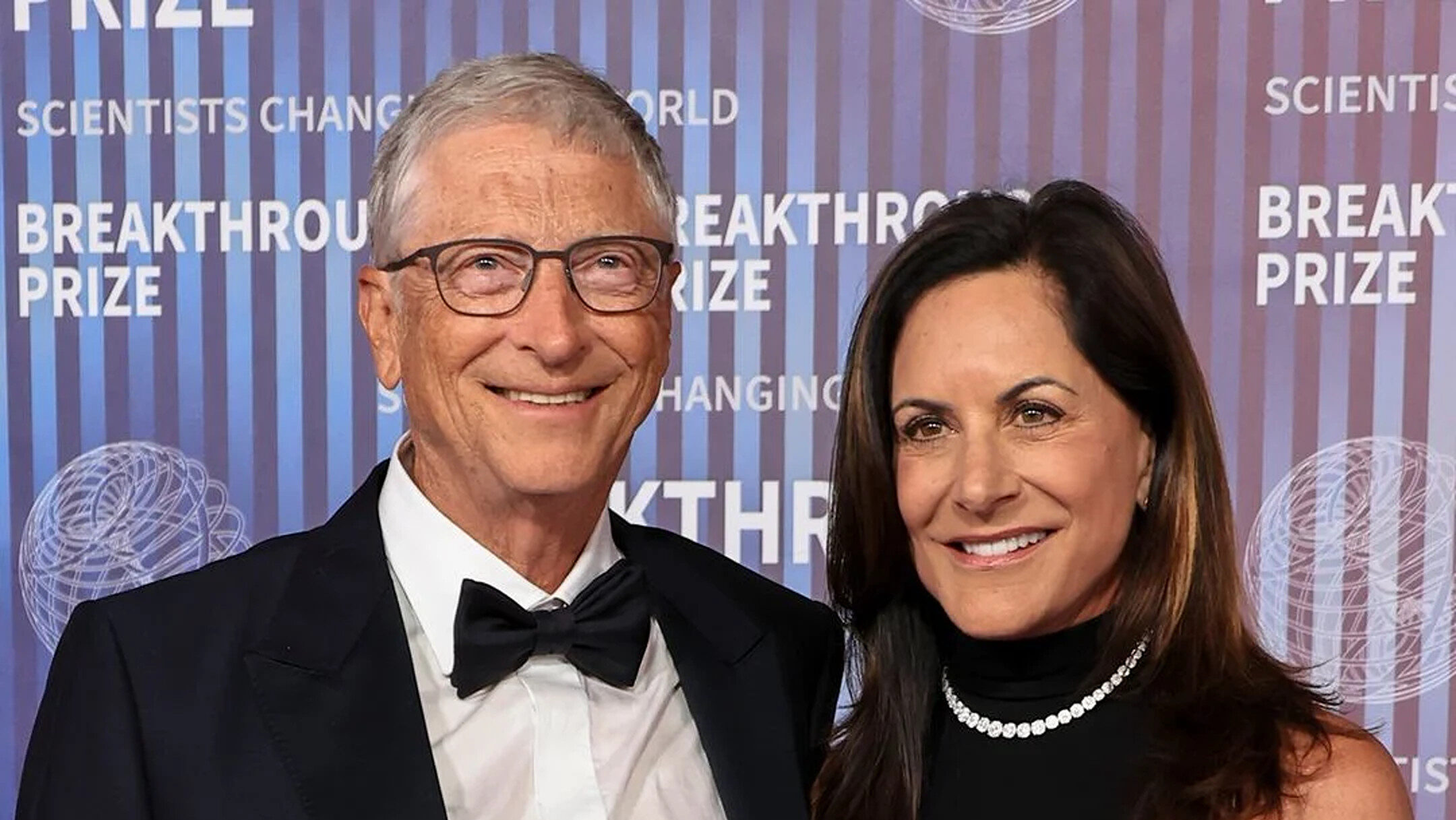 Bill Gates și noua iubită.v1