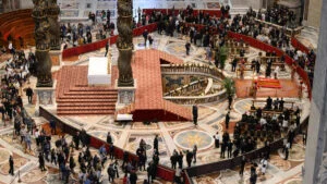 Înmormântarea Papei Francisc a sufocat Roma. Prețurile au explodat