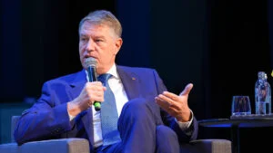 Iohannis, imagini virale. Viața fostului președinte după Cotroceni. Video