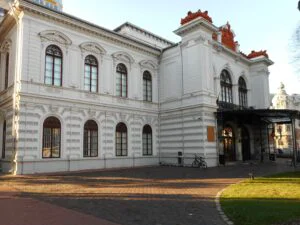 O incursiune în trecut: Iarmaroc și negoț din Bucureștii de odinioară, la Palatul Șuțu