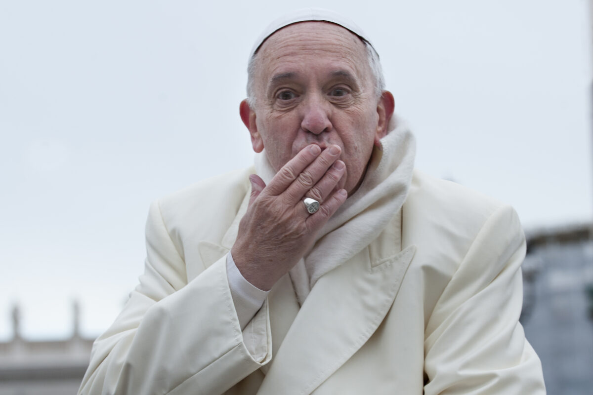Simbolul puterii și sfârșitul său. Povestea inelului papal și ritualul distrugerii