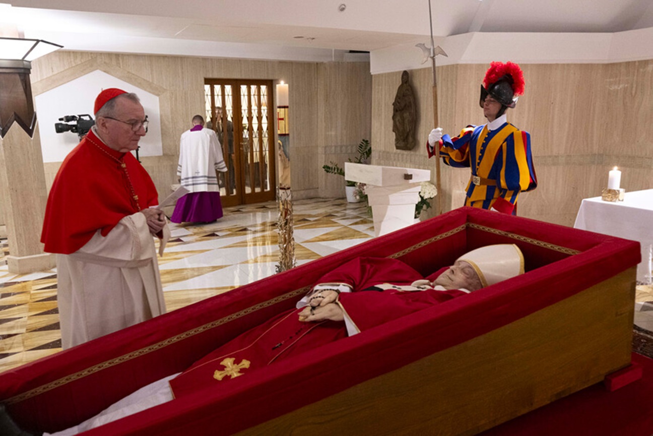Papa Francisc sicriu