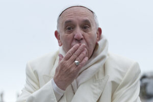 Papa Francisc și ruperea de tradiție