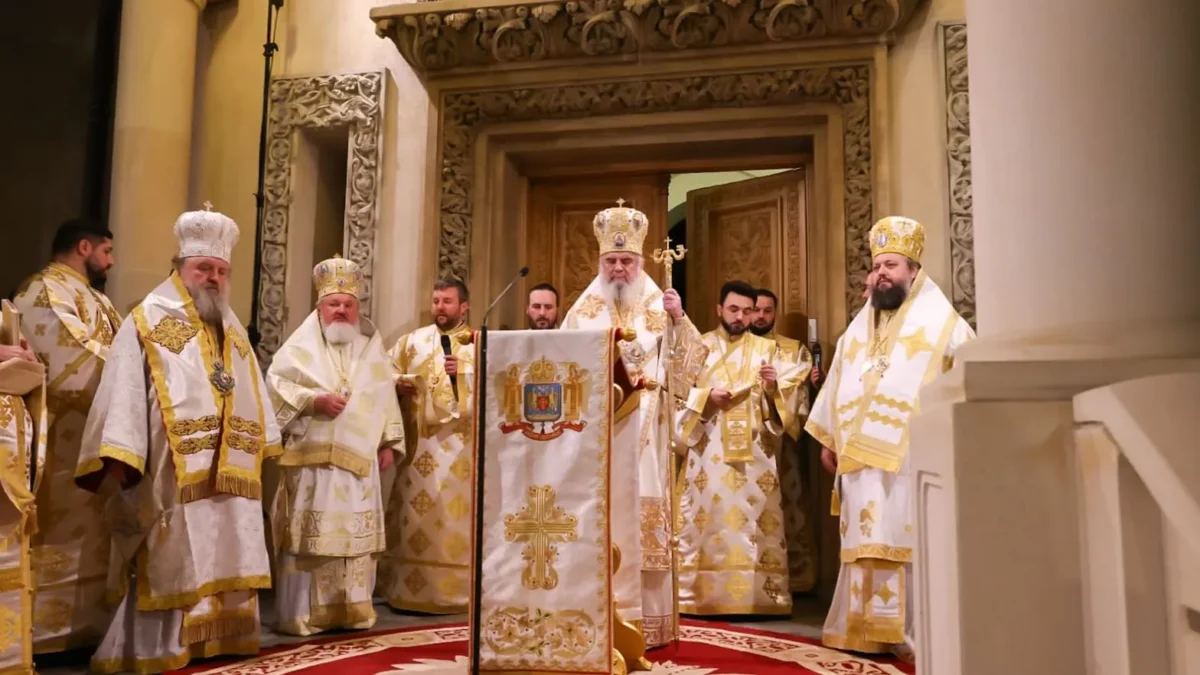 Învierea lui Hristos este izvor de pace și bucurie - Patriarhul Daniel