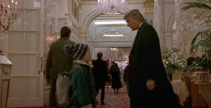 Chris Columbus: Scena cu Trump din Singur Acasă 2 a devenit un blestem