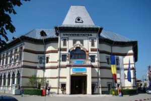 Pepper, profesorul futurist. Inteligența artificială preia cursurile pentru studenți la Târgu Jiu