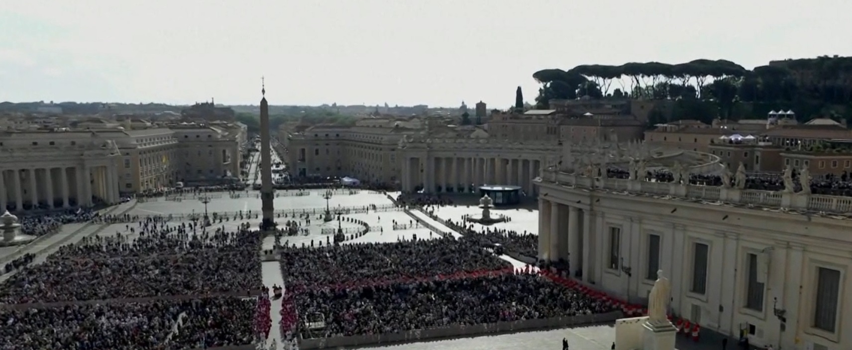 cortegiu papa francisc