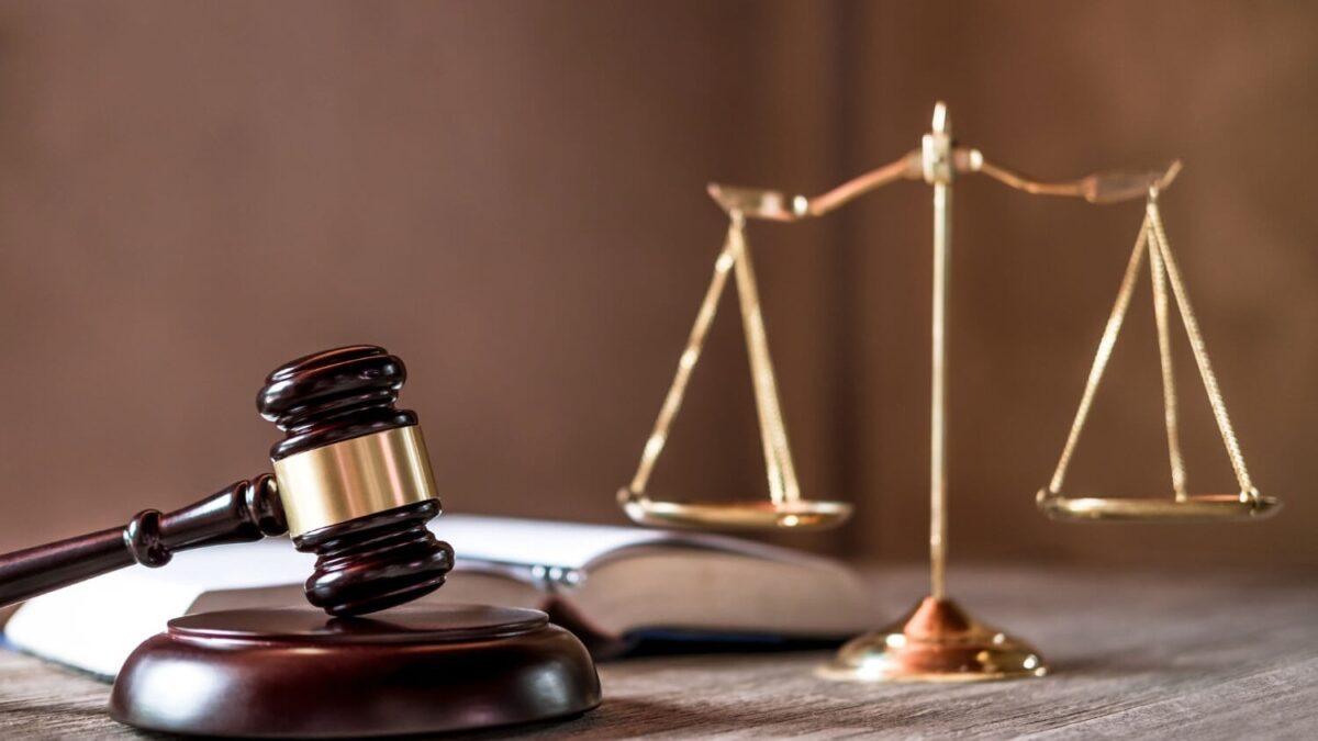 Importanța consultării unui avocat specializat în drept civil și dreptul familiei