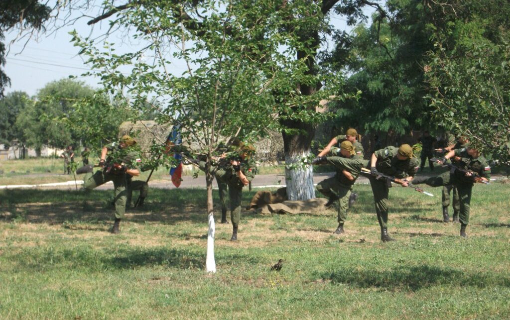 Militarizarea copiilor