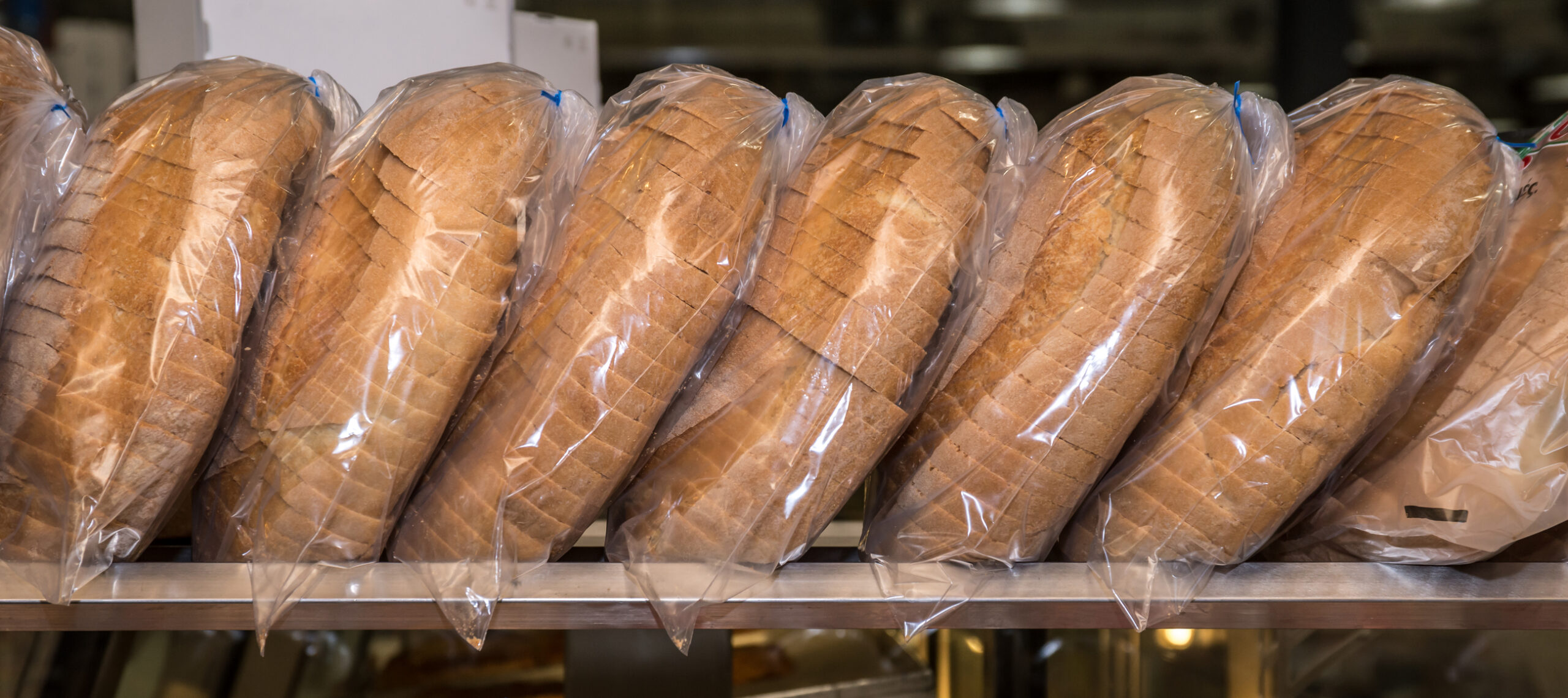 Lucruri neștiute despre pâine. Cum citești ambalajul corect