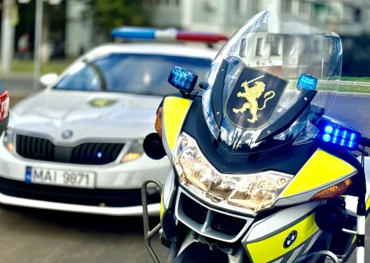 Descoperire macabră în Capitală. Trei cadavre găsite într-un apartament