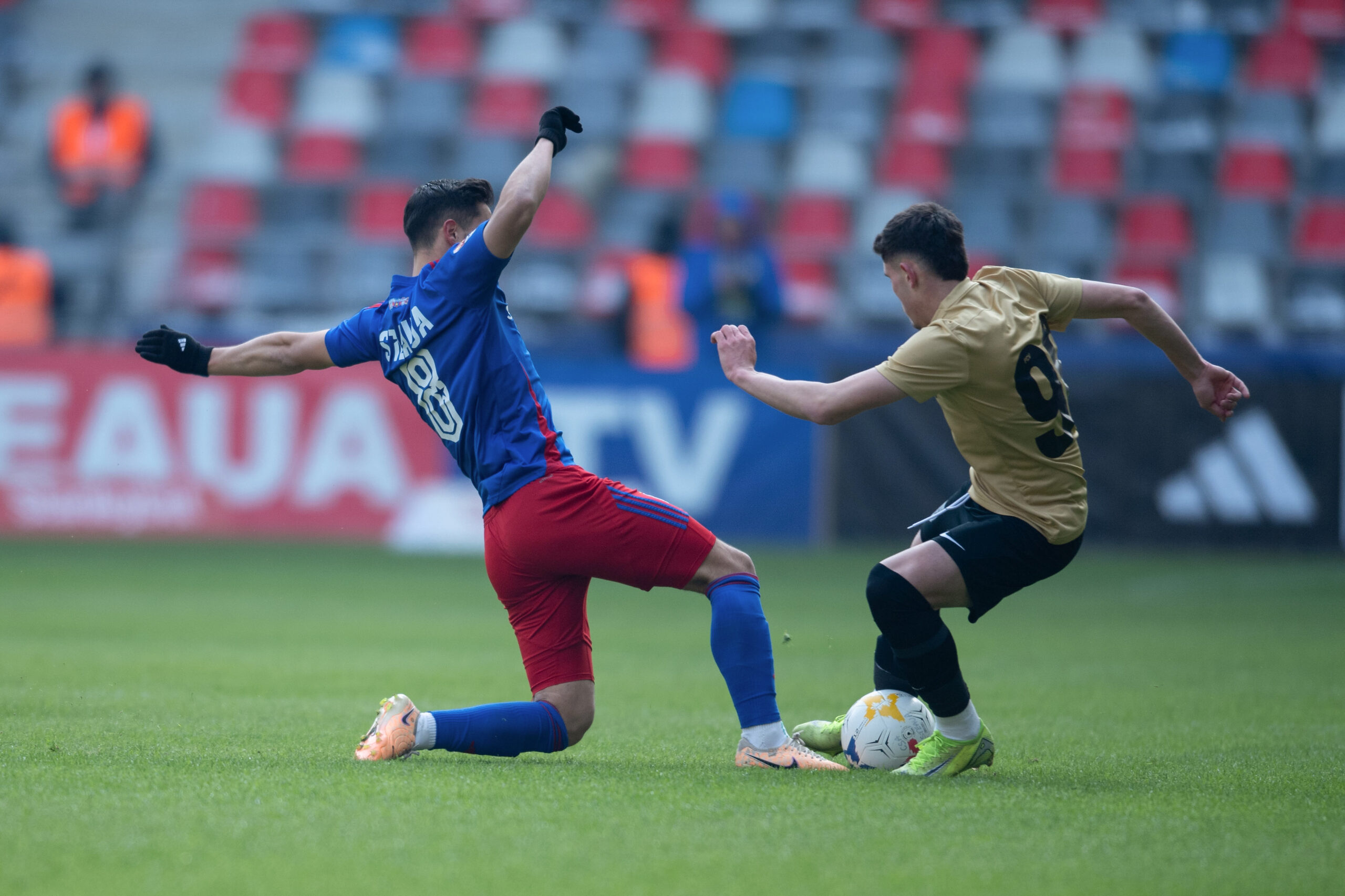 Partida dintre Steaua Bucureşti și FC Voluntari în etapa a 18-a a Ligii a II-a de fotbal, pe stadionul Steaua din Bucureşti, 22 februarie 2025.