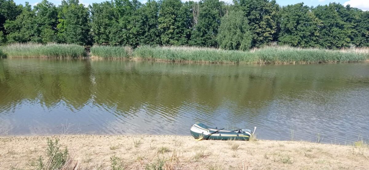 Tragedie la Ștefan Vodă. Doi frați de 10 și 11 ani s-au înecat într-un iaz din localitate