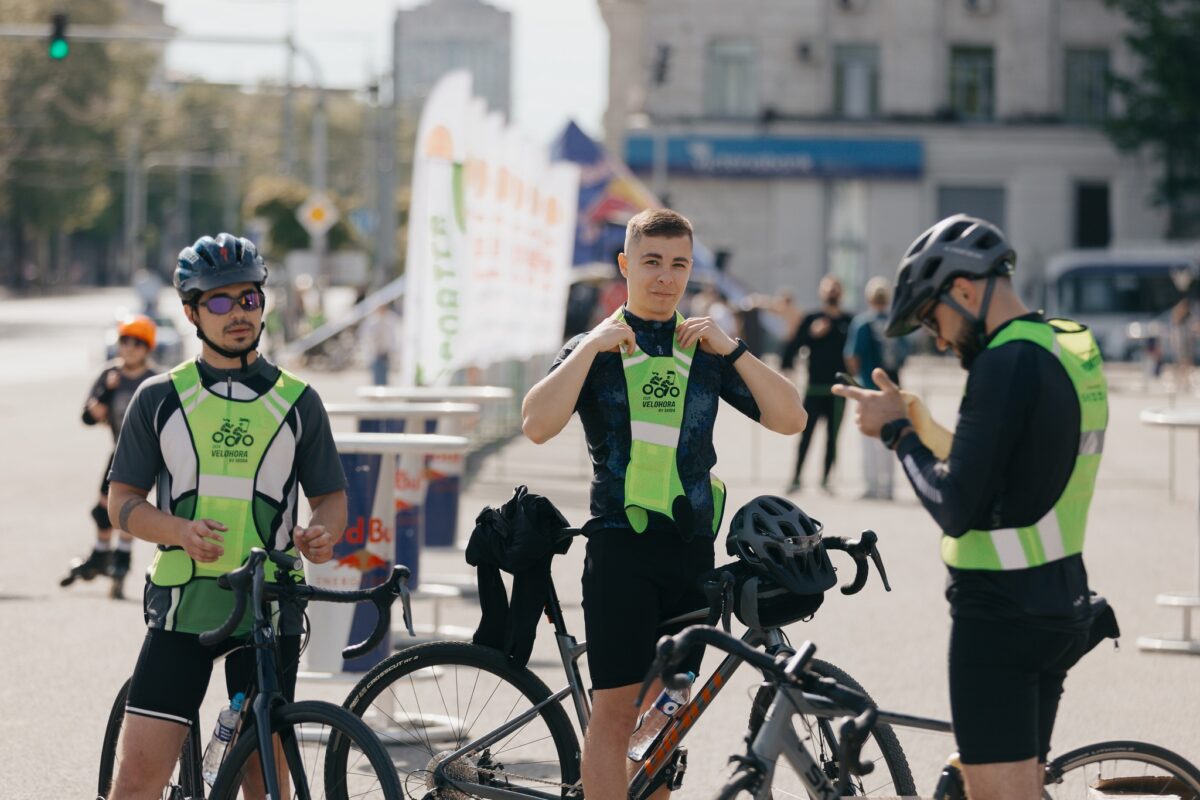 Trafic suspendat în capitală. O nouă ediție a maratonului Velohora 2025, desfășurată la Chișinău
