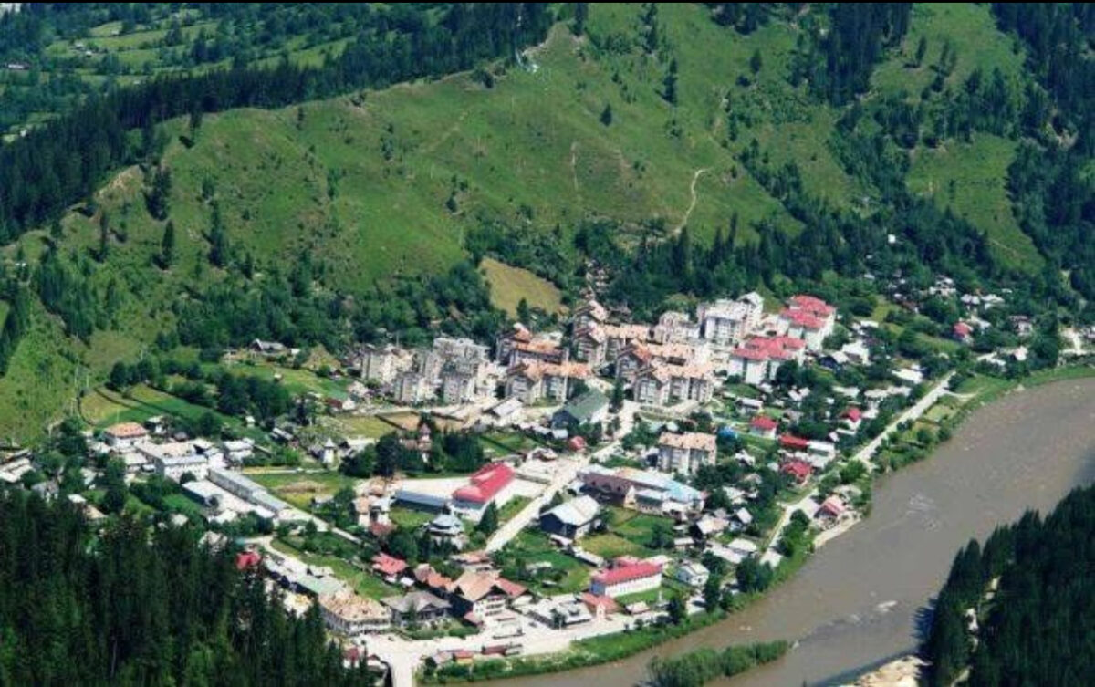 Orașul cu cea mai mare suprafață din țară. E ascuns în inima Moldovei