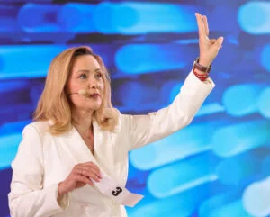 Elena Lasconi, operată de urgență într-o clinică din Cluj