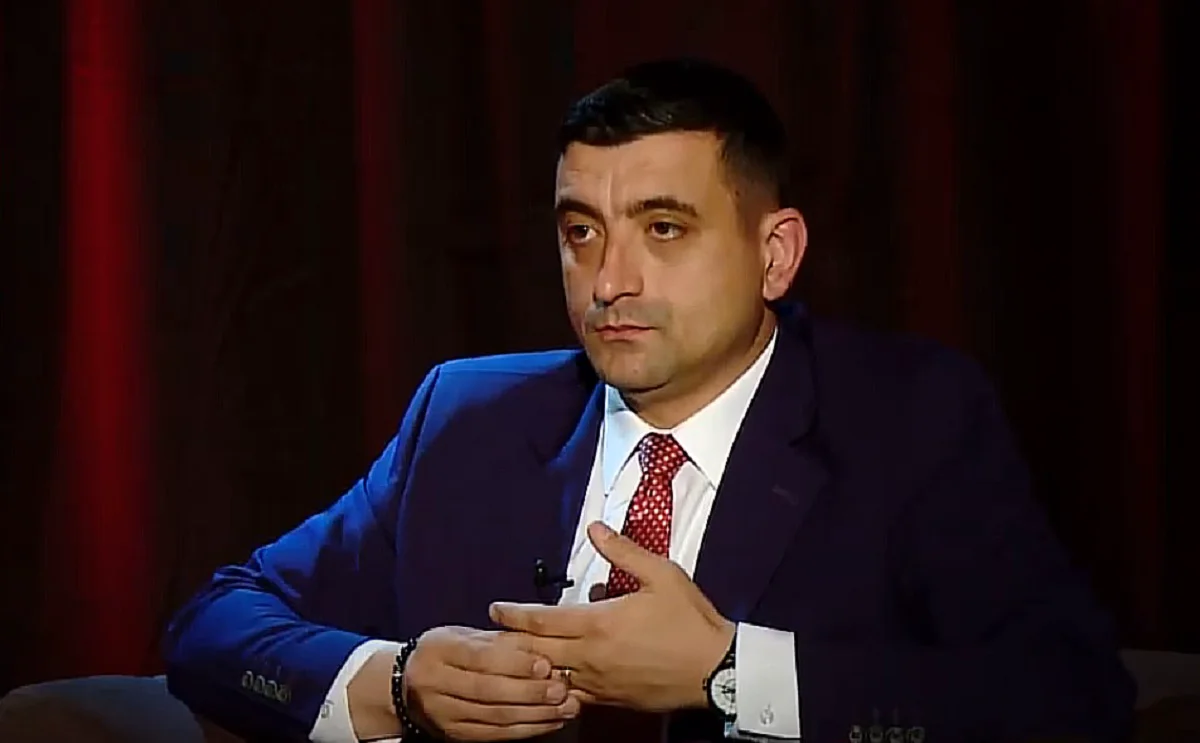 Simion și Dan, confruntare din studiouri separate