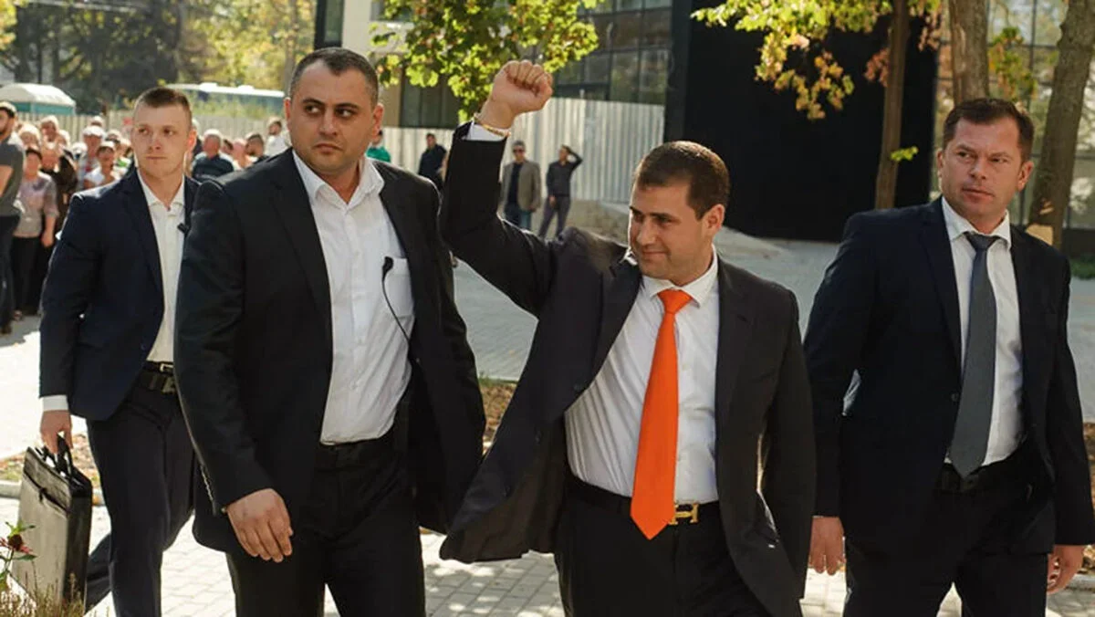 Leonea Vaca, „cu drag de la Ilan Şor”. Cum îşi păstrează reţeaua fostul deputat. Video