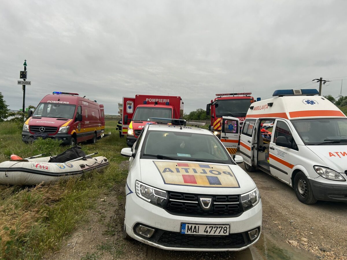 Tragedie pe canalul Dunăre - Marea Neagră. Copil salvat de la înec, adult căutat de scafandri