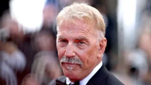 Scandal în Hollywood. Kevin Costner, dat în judecată pentru o scenă controversată