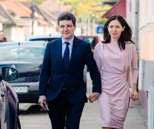 Mirabela Grădinaru, figura discretă din spatele lui Nicușor Dan. A refuzat să lucreze în învățământ