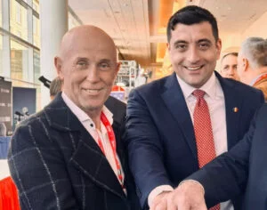 Mugur Mihăescu i-a făcut portretul lui George Simion. Ce defecte are liderul AUR