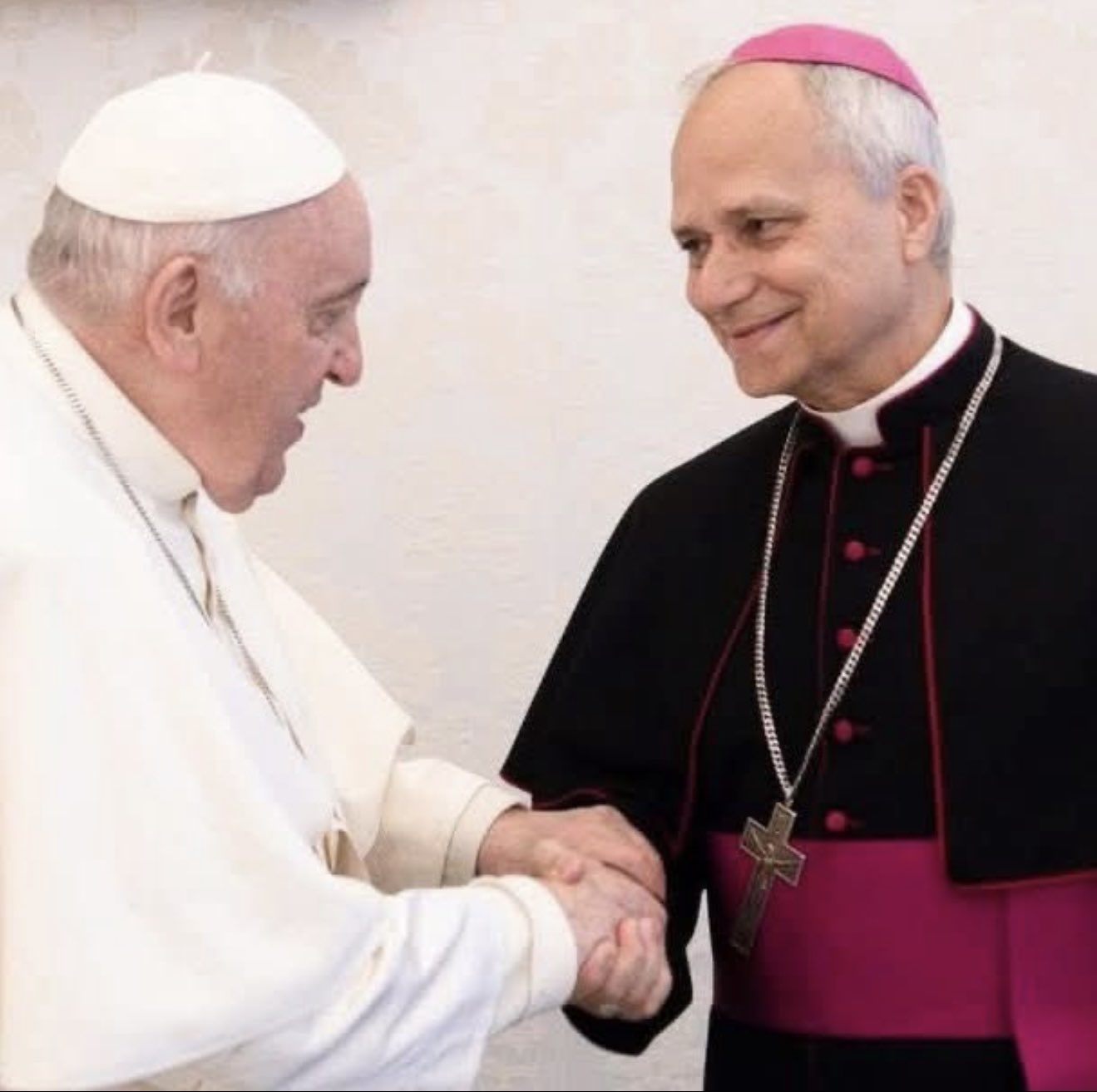 Papa Francisc și Robert Francis Prevost