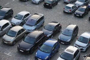 Tarifele de parcare explodează. Șoferii, obligați să plătească de trei ori mai mult