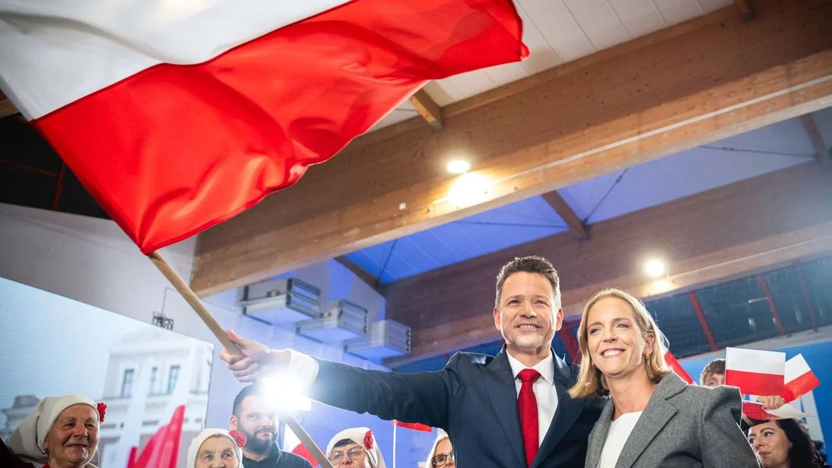 Alegeri în Polonia. Centristul Trzaskowski conduce după primul tur