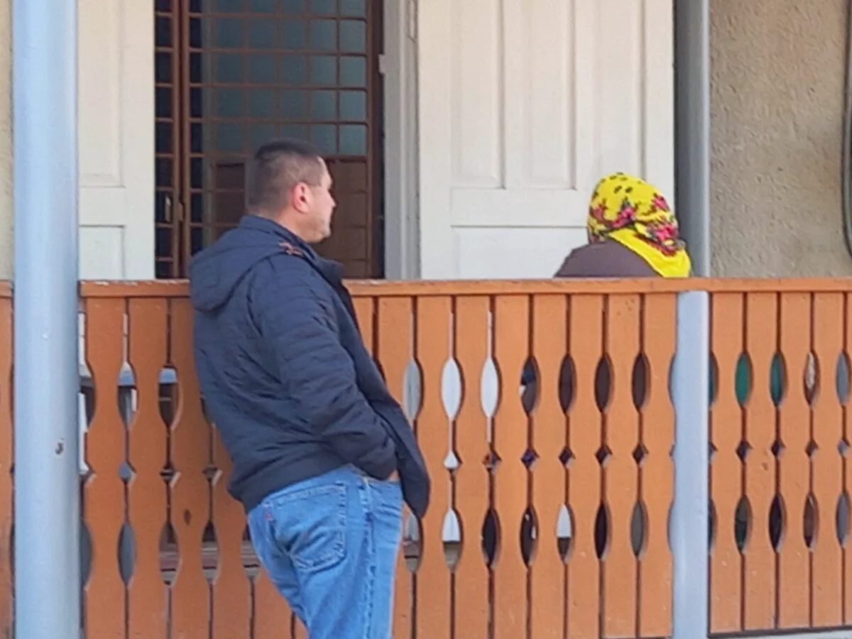Relu Ciorici, în apropierea secţiei de votare