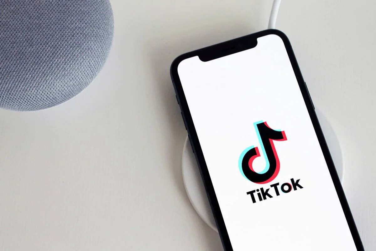 Amendă usturătoare pentru TikTok. Date sensibile din UE, transferate ilegal către China