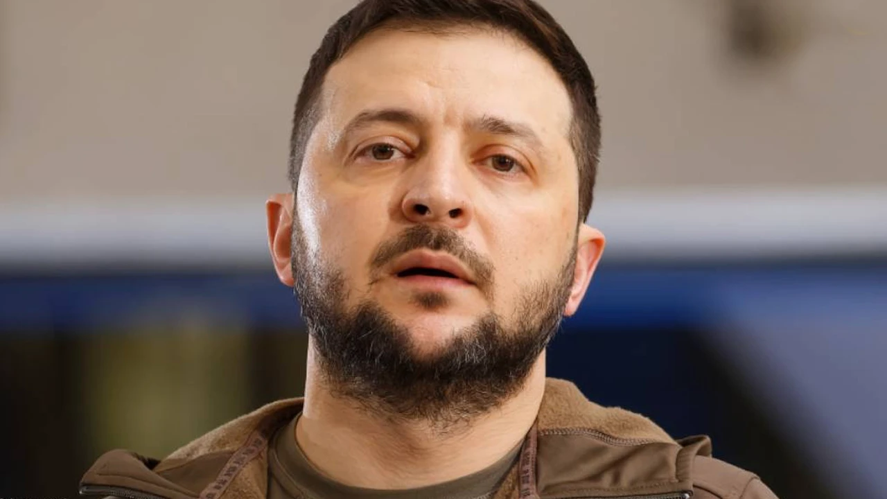 Zelenski anunță că va merge la Washington după o conversație telefonică cu Trump