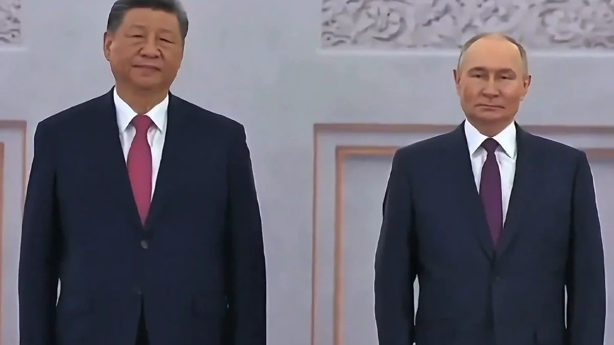 Xi Jinping, primit cu fast la Kremlin de Putin. Ce planuri au Rusia și China