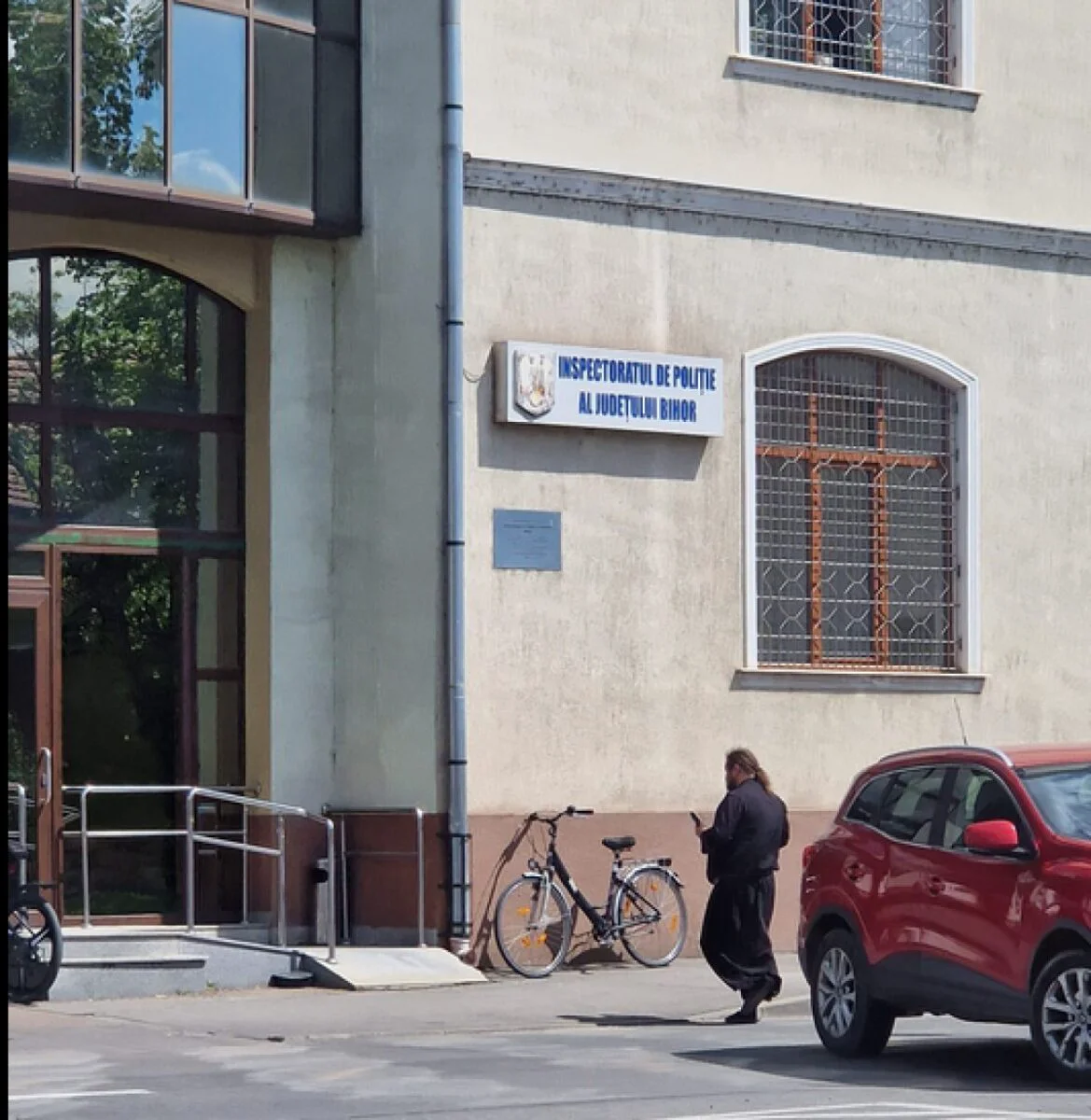 Calugarul citat la Politie