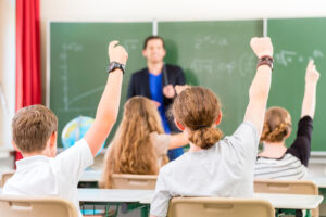 Integrarea educației financiare în ora de religie. Un proiect cu miză mare