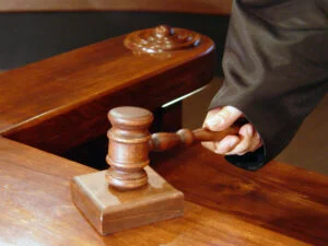 Fiul chitaristului Marian Ionescu de la Direcția 5, condamnat pentru conducere sub influența drogurilor