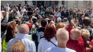 Péter Magyar, liderul opoziției de la Budapesta, vine pe jos până la Oradea