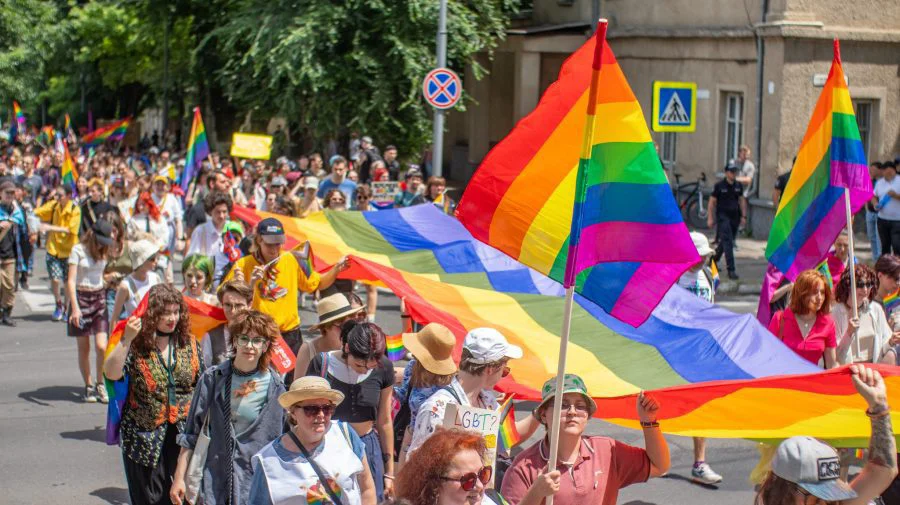 Ion Ceban interzice „propaganda LGBT” în școlile din Chișinău și vrea restricții la nivel. Video național