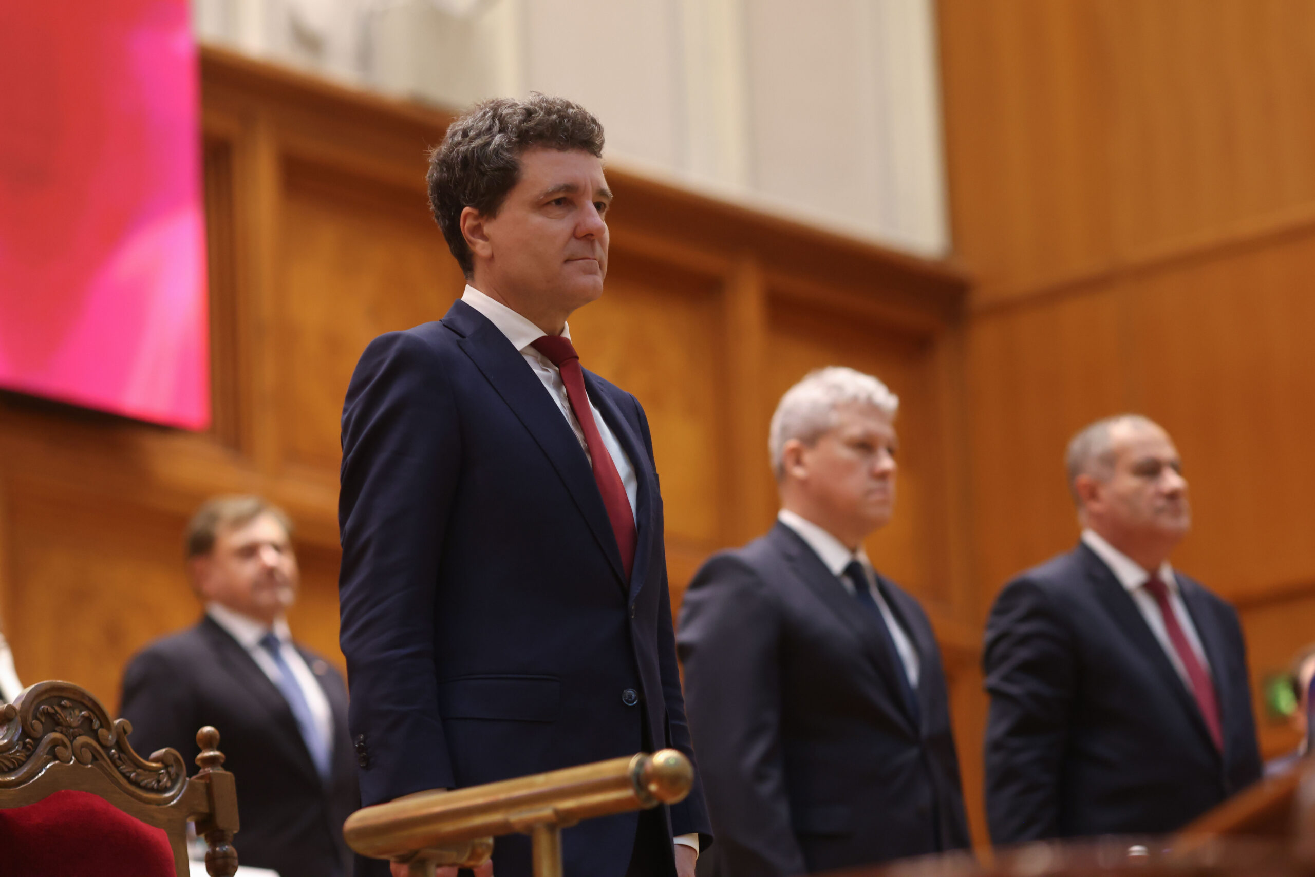 Ce au observat marile publicații ale lumii la învestirea lui Nicușor Dan