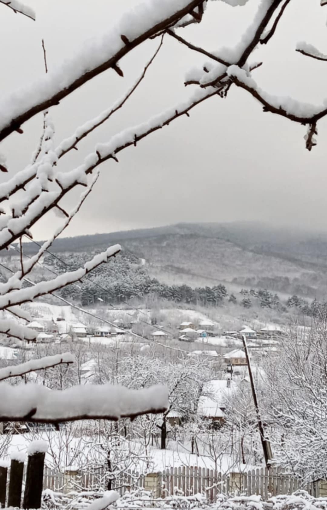 Idei de vacanțe pentru sezonul rece. Unde fug românii de frig și cum arată tendințele iernii 2025