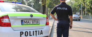 Un polițist din Chișinău, îmbrâncit și mușcat de deget. Suspectul, reținut pentru 72 de ore