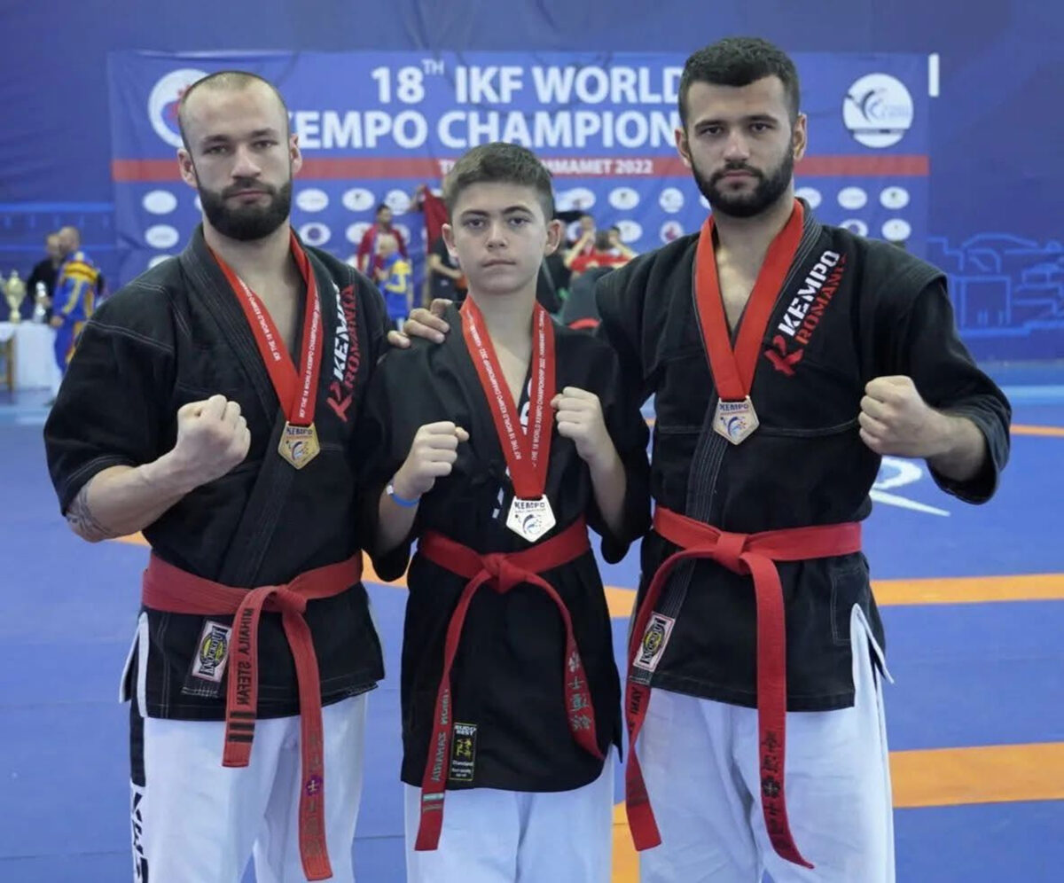Frații Yamato, Yani și Timon Zaharia, pe podium. Vor defila la un eveniment important