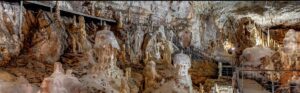 Peștera Urșilor, una dintre cele mai frumoase din Europa, descoperită accidental