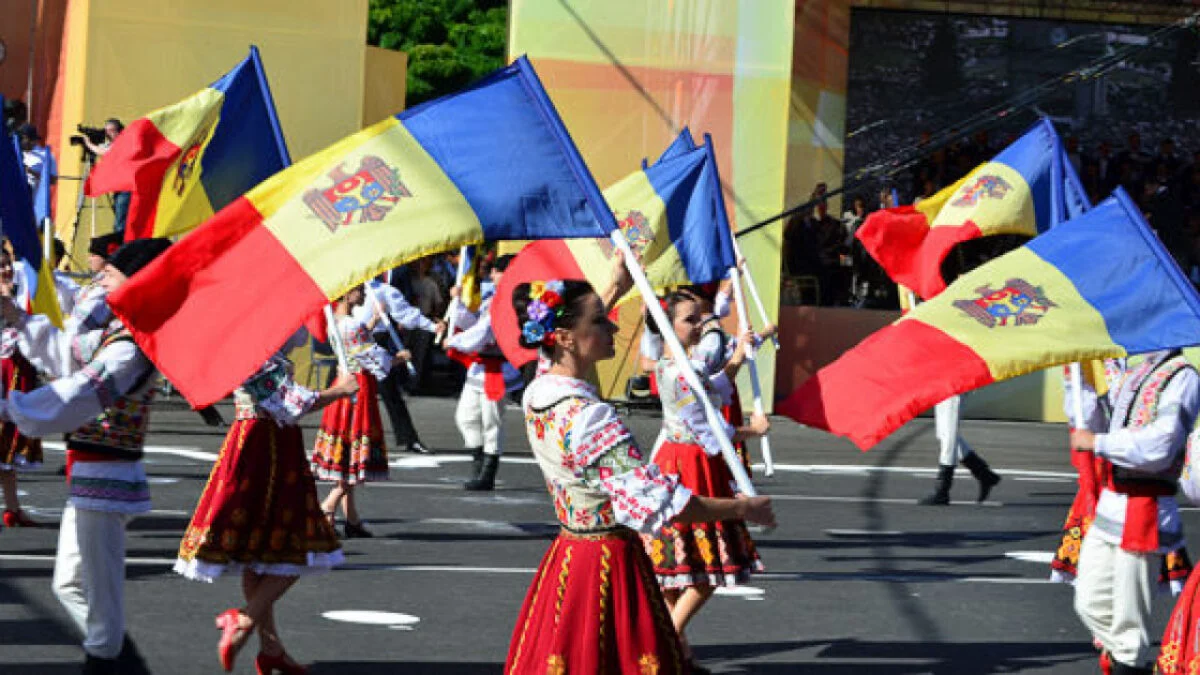 Artificii, scenă și concerte la Chișinău. Cât ne costă distracția din august