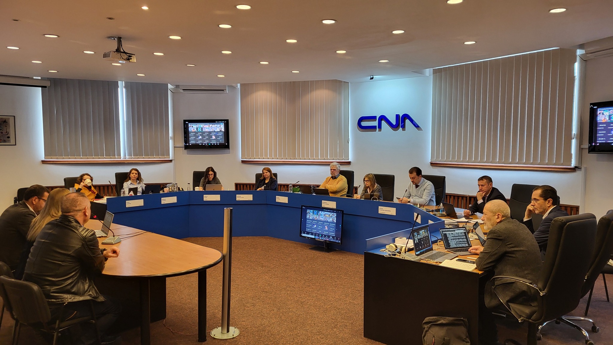 Libera exprimare, tot mai restrânsă. CNA, reguli noi pentru televiziuni, radio și online